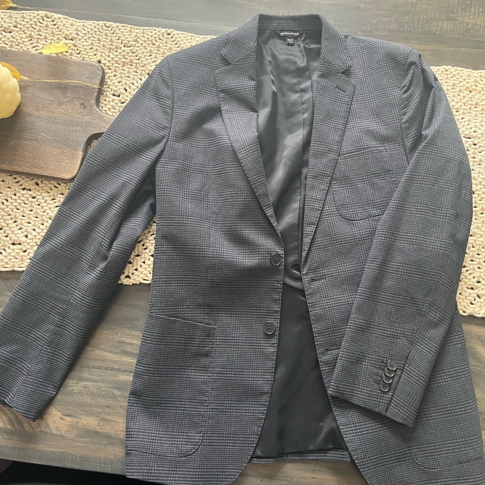 Banana Republic Men's Navy Charcoal Checkered Jacket size 38 R/S NWOT